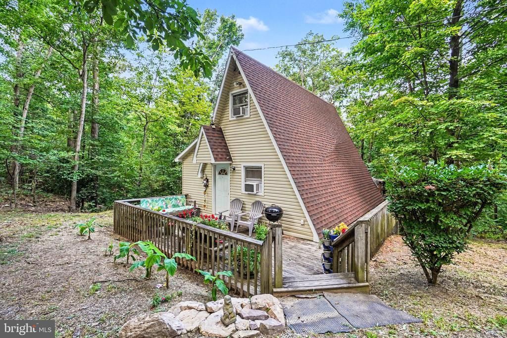 17695 CUMBERLAND HIGHWAY, NEWBURG, PA 17240