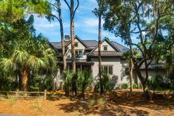 9 Blue Heron Pond Road photo 4