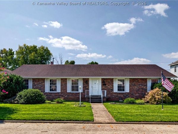 816 Chestnut Street, Kenova, WV 25530