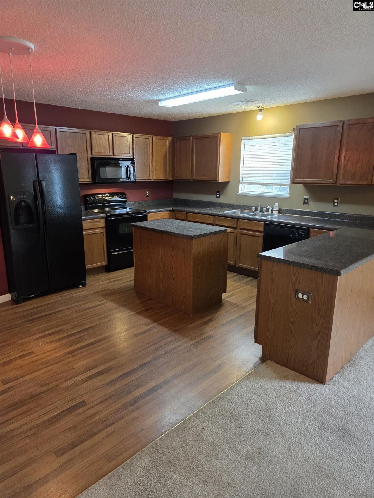 220 Appletree Lane Photo 17