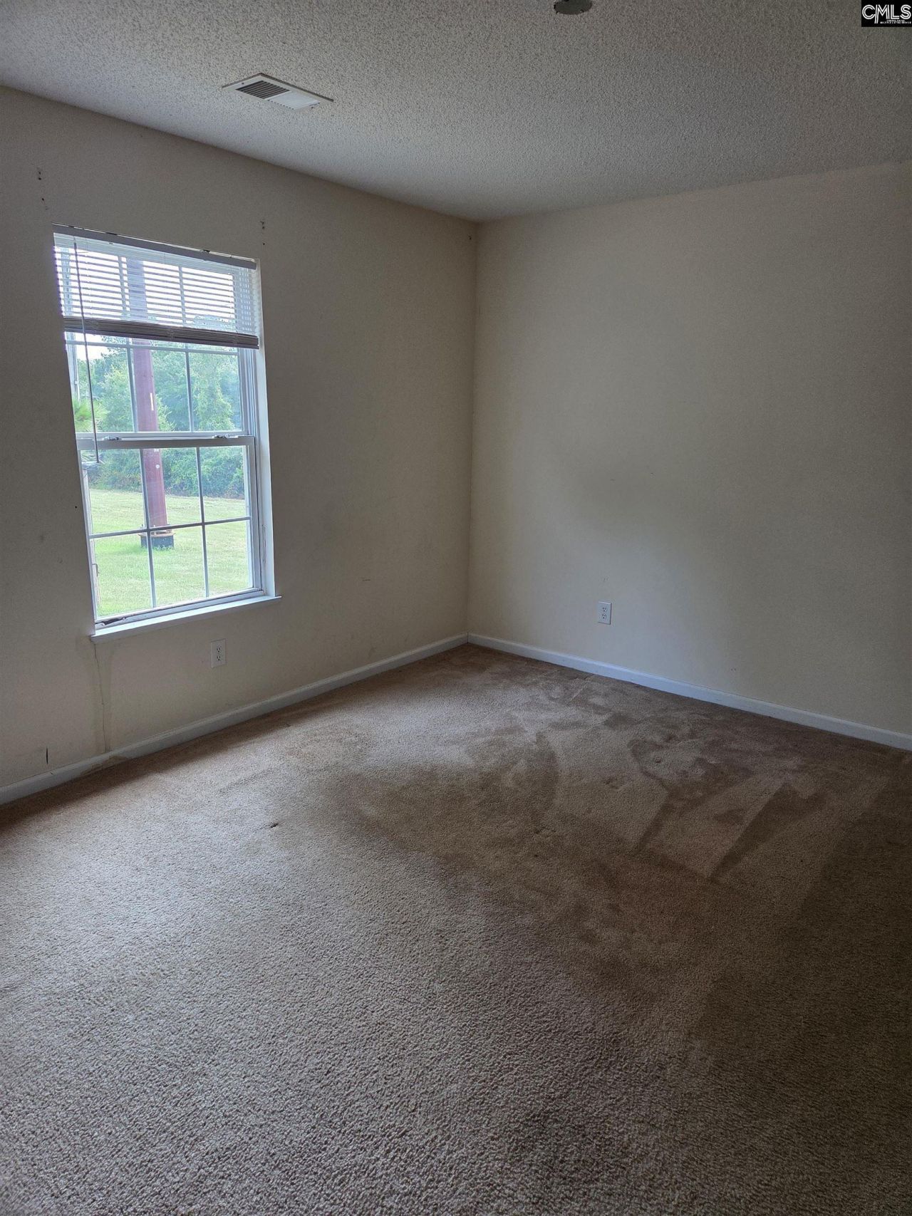 220 Appletree Lane Photo 31
