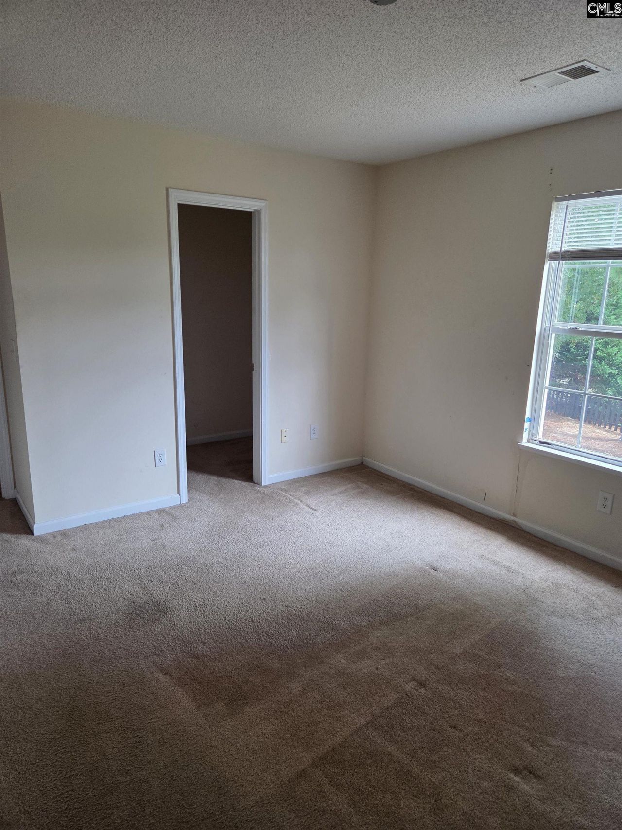 220 Appletree Lane Photo 33