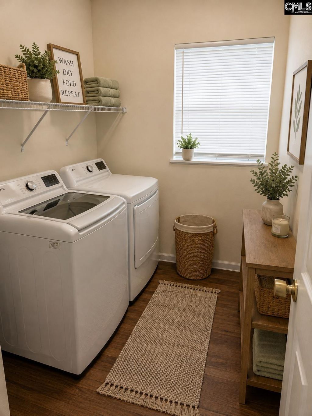 220 Appletree Lane Photo 46
