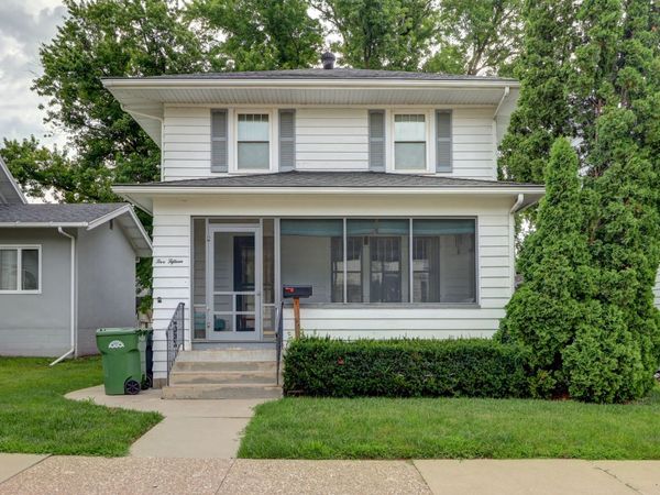 515 Melrose Court , Clinton, IA 52732