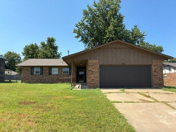 127 Meadowview Street, Mannford, OK 74044