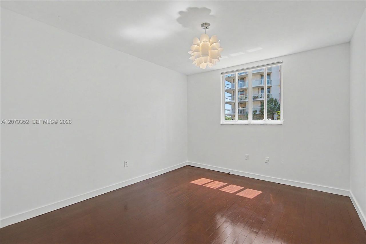 8888 Collins Ave , Unit 115, Surfside, FL 33154 Photo