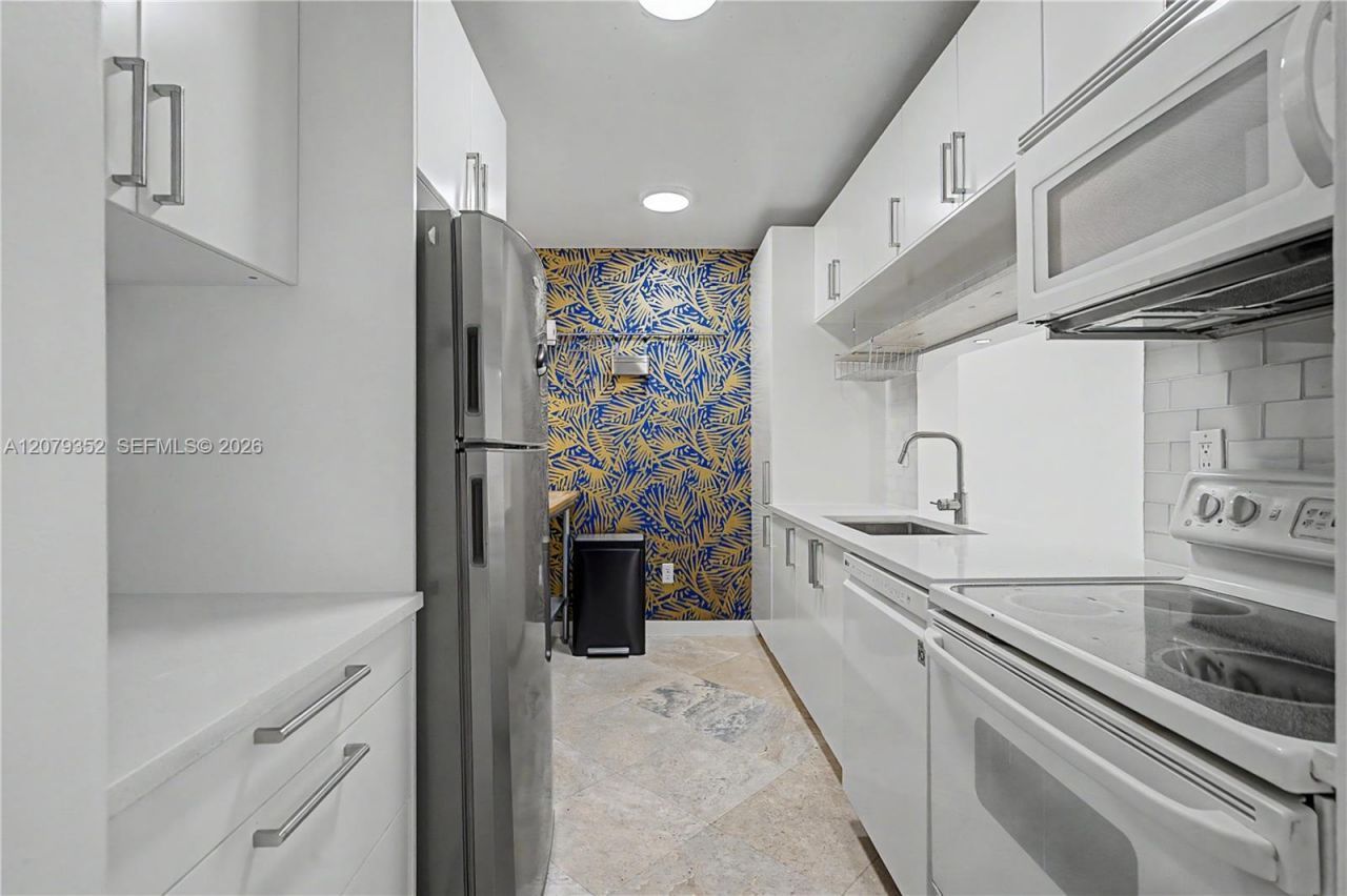 8888 Collins Ave , Unit 115, Surfside, FL 33154 Photo