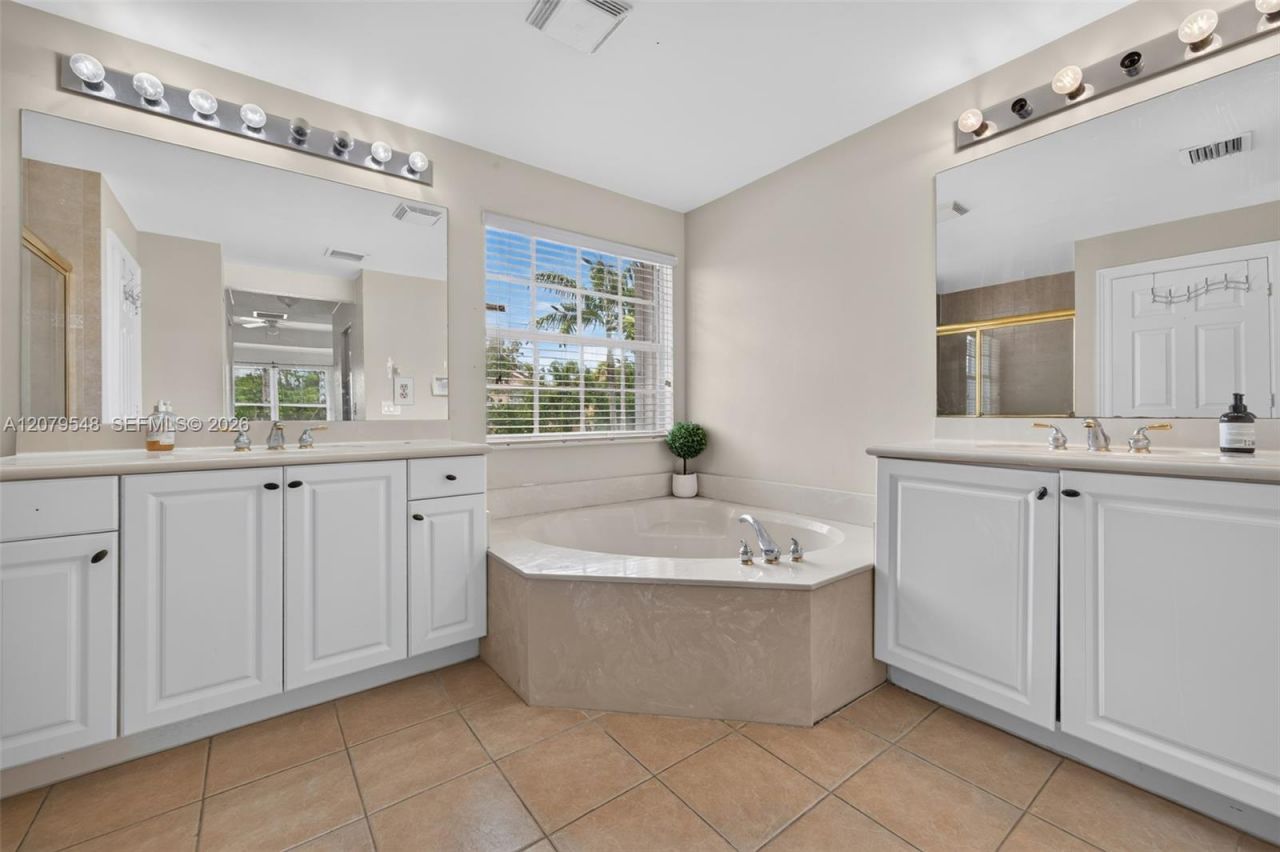 18051 SW 41st St, Miramar, FL 33029 Photo