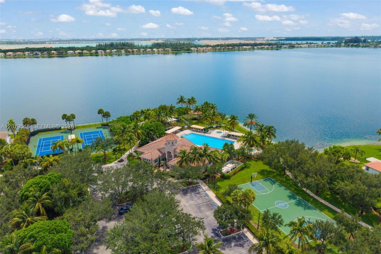 18051 SW 41st St, Miramar, FL 33029 Photo