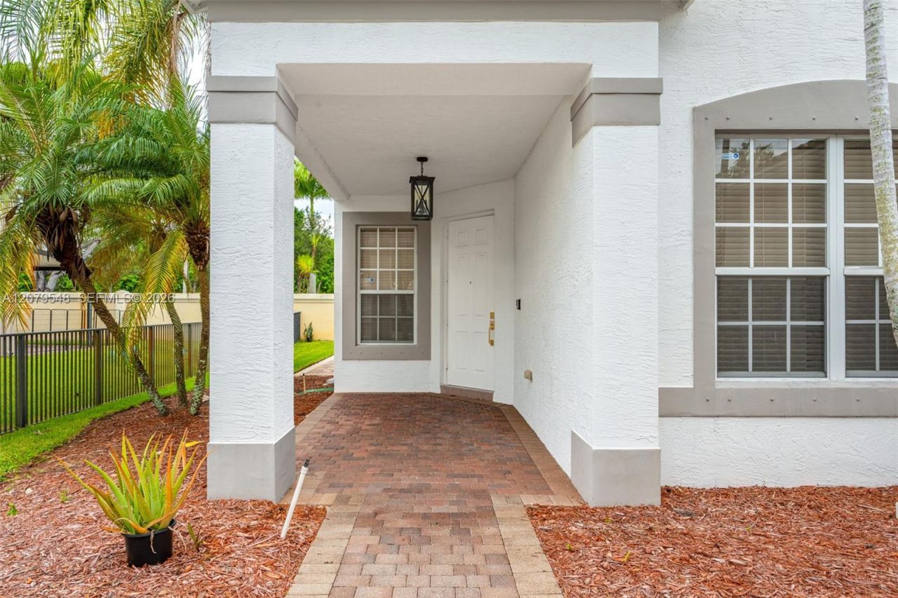 18051 SW 41st St, Miramar, FL 33029 Photo