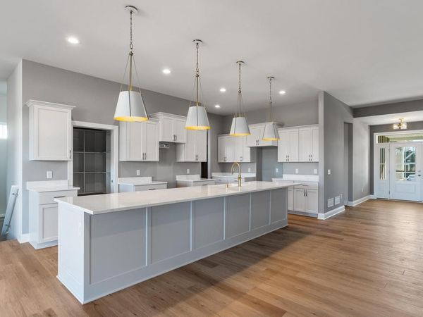 1731 N River CIRCLE, River Hills, WI 53217