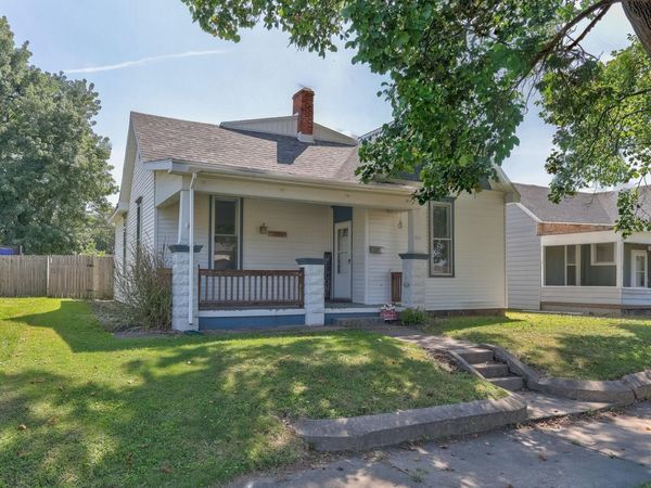 1020 S Seminary Street, Princeton, IN 47670