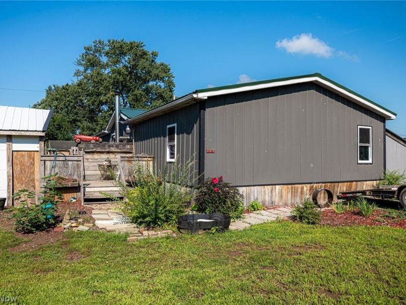 2577 S 7th Street, Coshocton, OH 43812 Photo 3