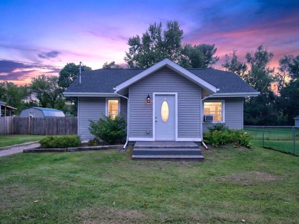632 Fairyland Avenue, Jackson, MI 49202