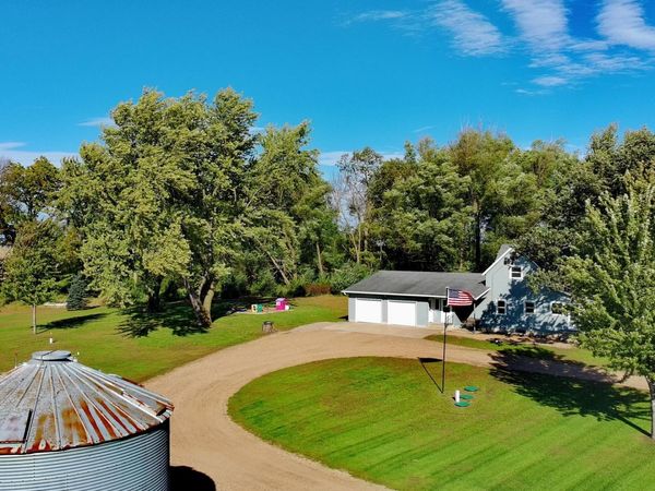48635 600th Avenue, Fairfax, MN 55332