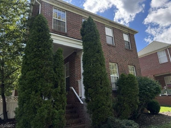 10 Park Sq, Metuchen, NJ 08840