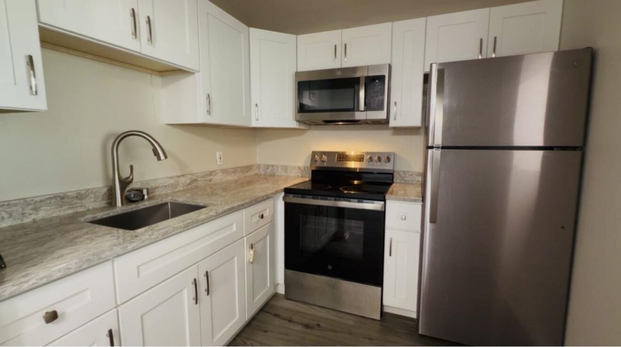 43 Easthampton B, West Palm Beach, FL 33417 Photo