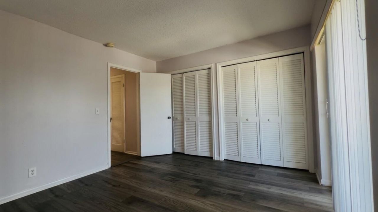 43 Easthampton B, West Palm Beach, FL 33417 Photo