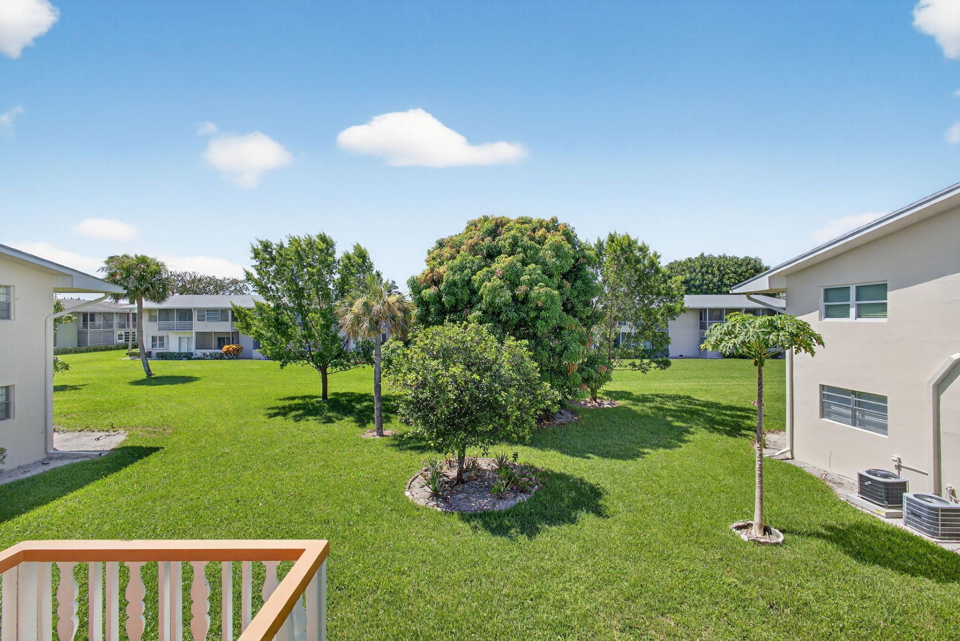 43 Easthampton B, West Palm Beach, FL 33417 Photo