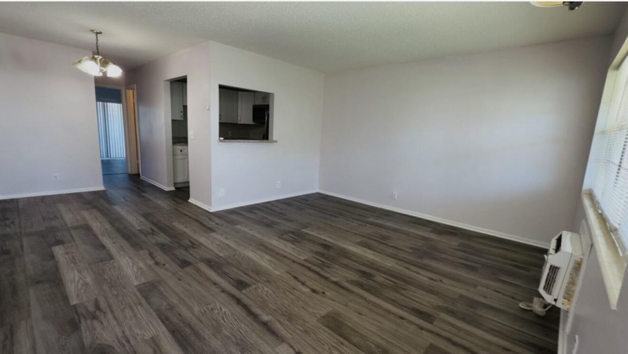 43 Easthampton B, West Palm Beach, FL 33417 Photo