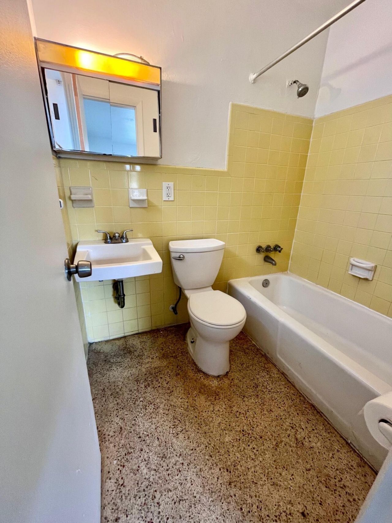 598 Douglas Road, Unit 1, Opa Locka, FL 33054 Photo