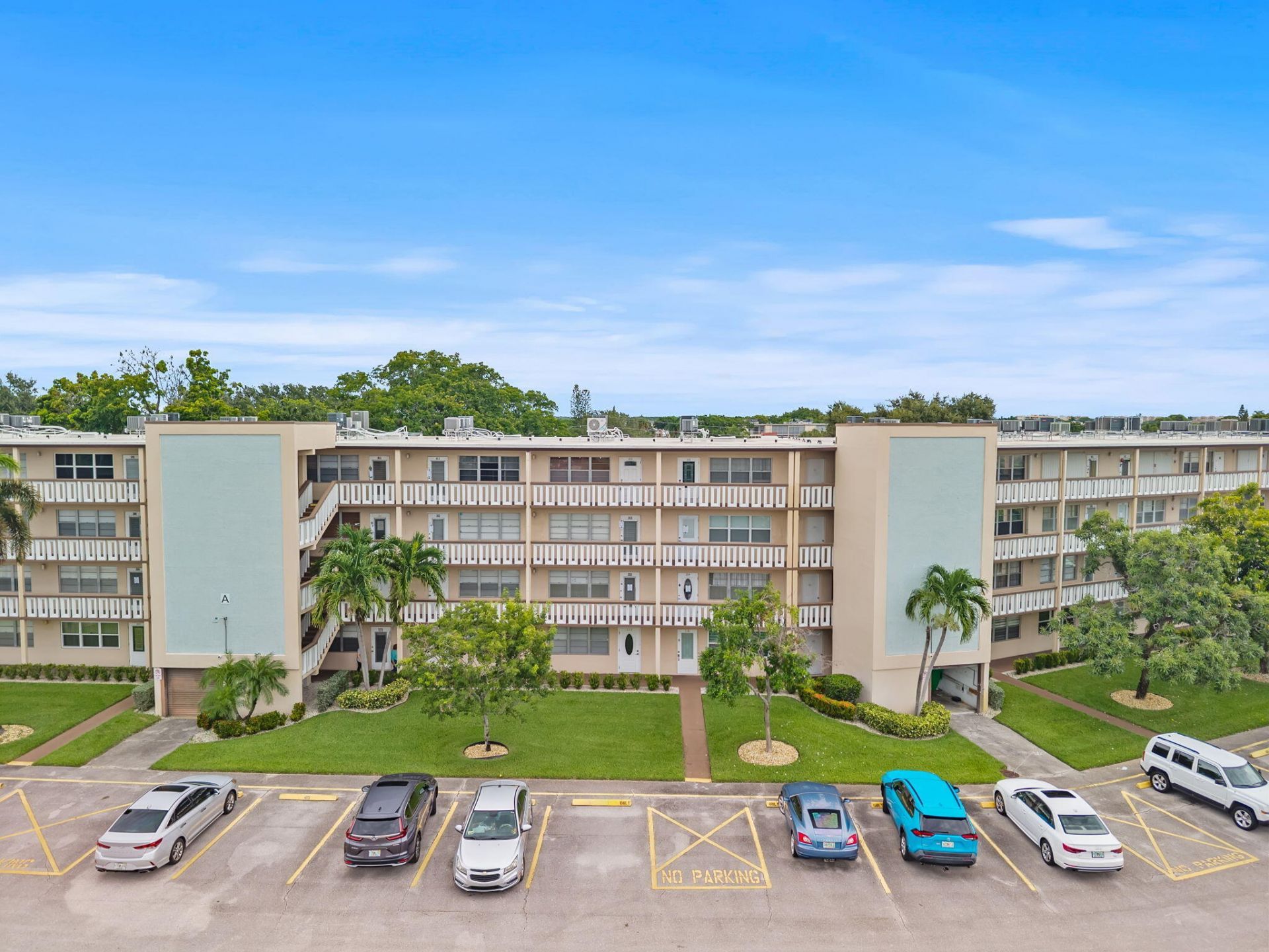 413 Southampton A, West Palm Beach, FL 33417 Photo