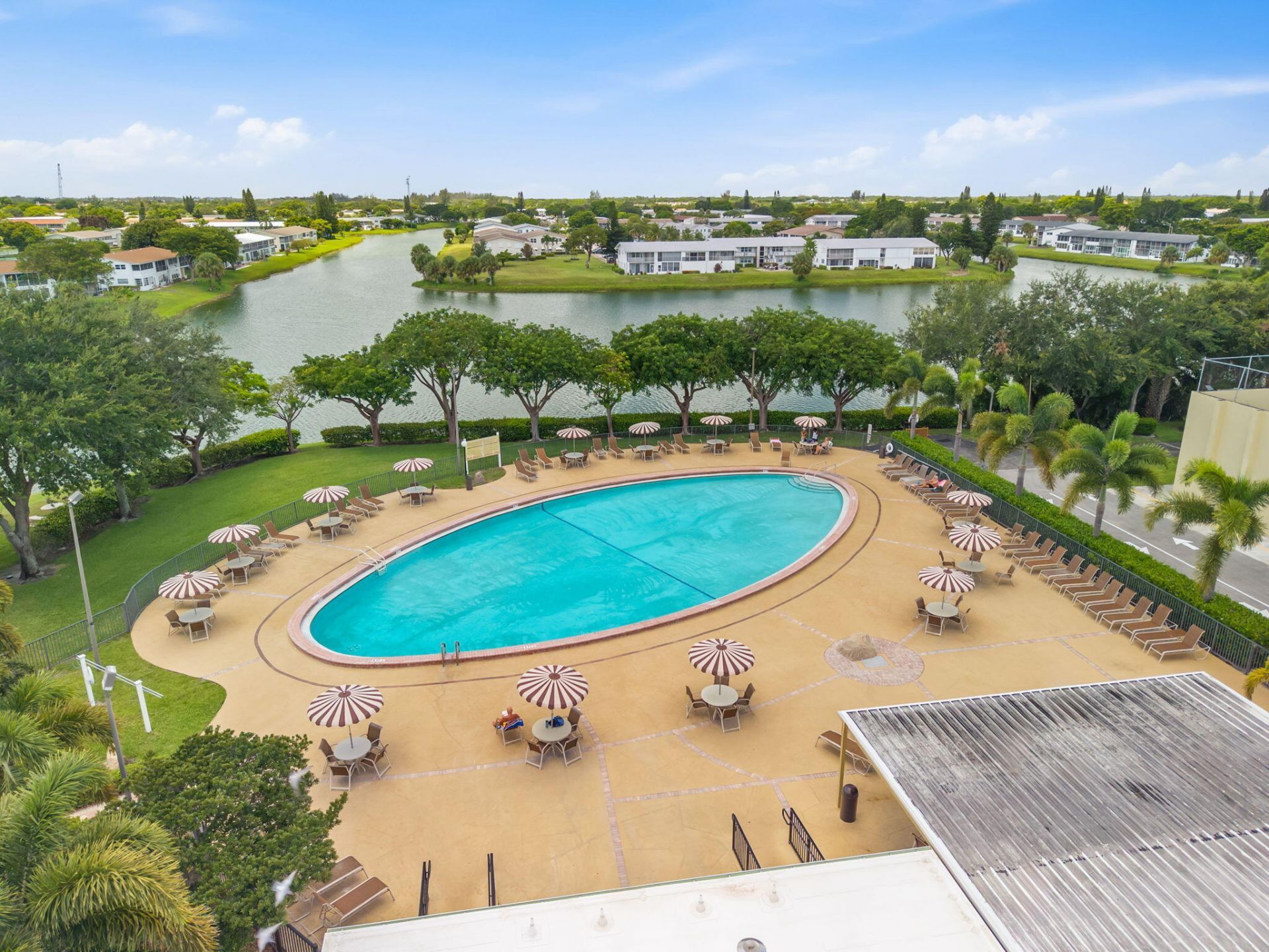 413 Southampton A, West Palm Beach, FL 33417 Photo