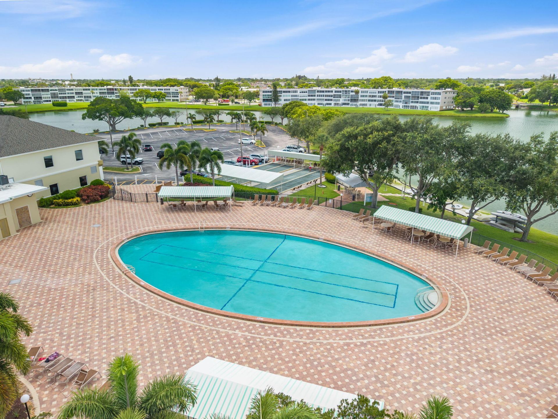 413 Southampton A, West Palm Beach, FL 33417 Photo