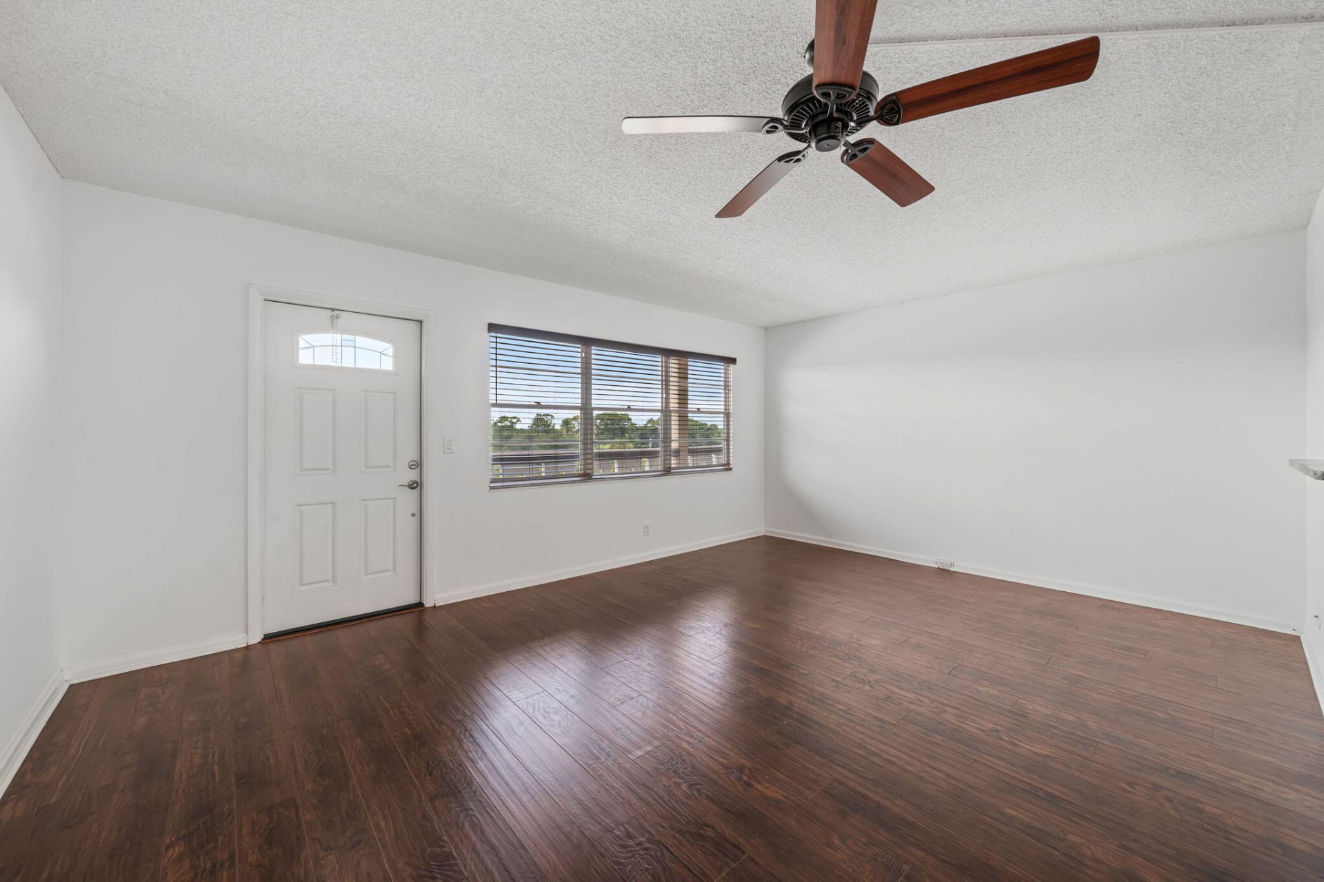 413 Southampton A, West Palm Beach, FL 33417 Photo