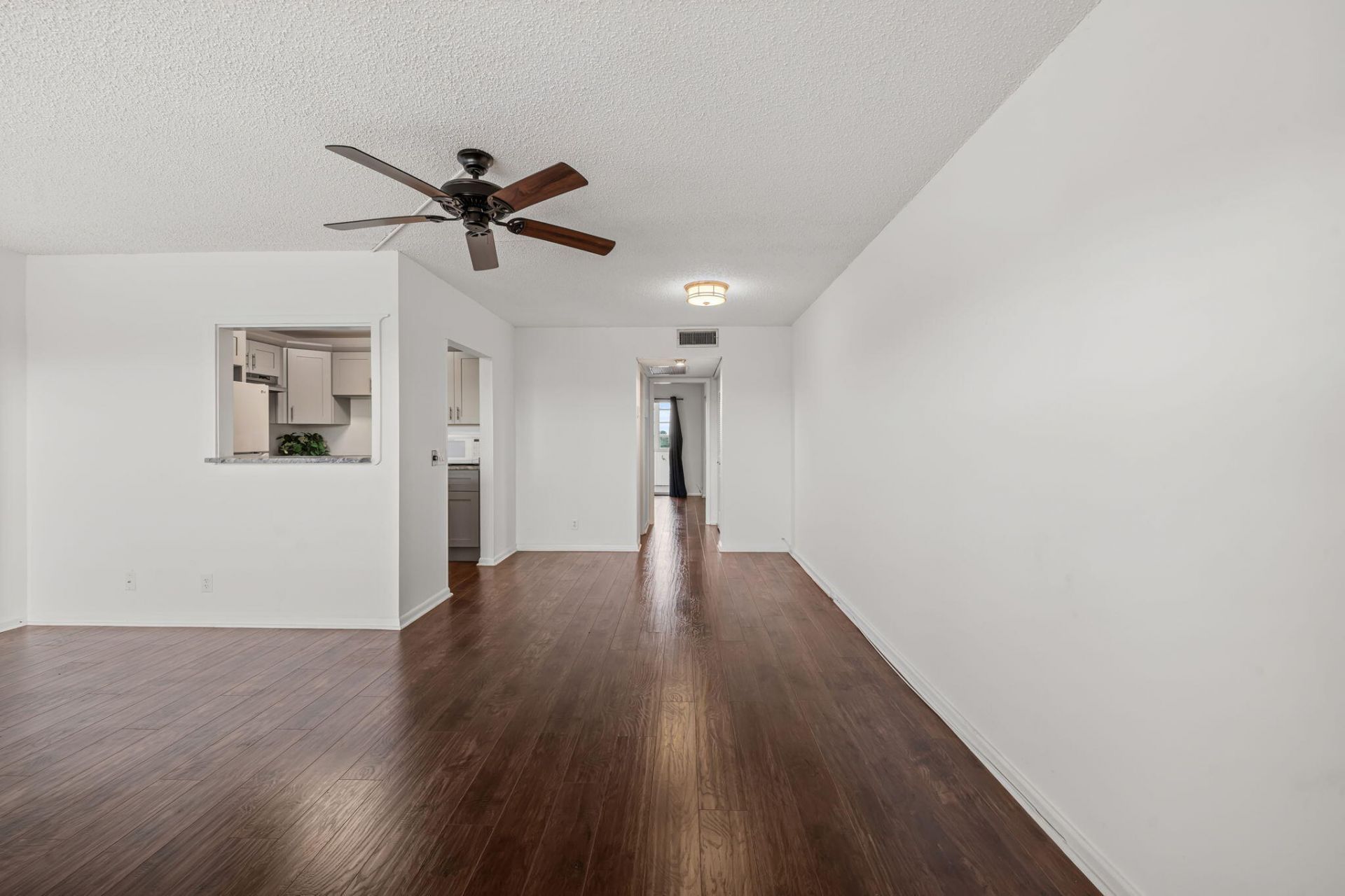 413 Southampton A, West Palm Beach, FL 33417 Photo