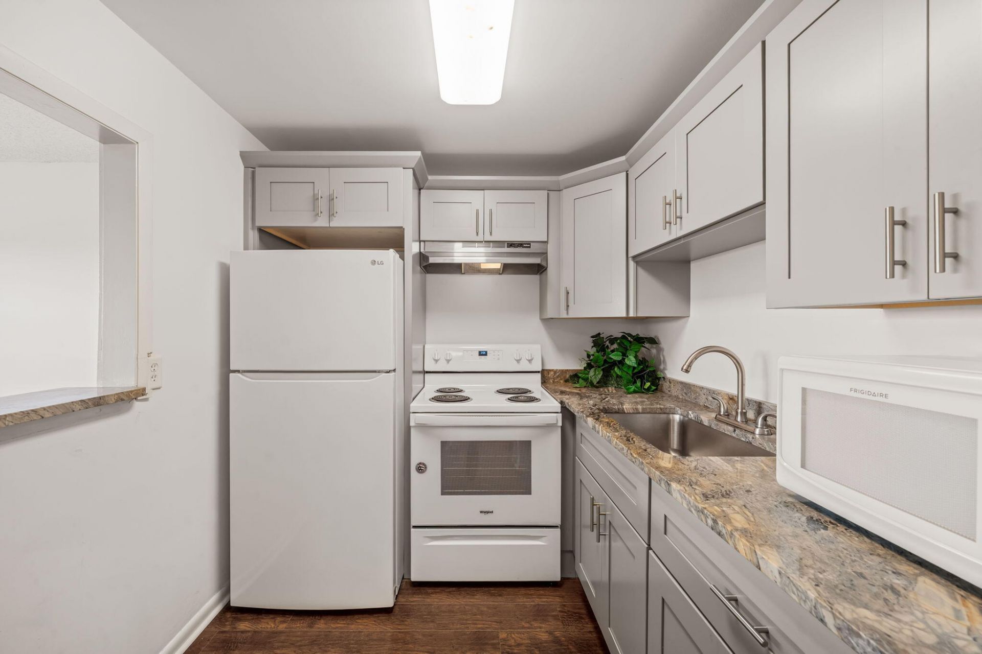 413 Southampton A, West Palm Beach, FL 33417 Photo