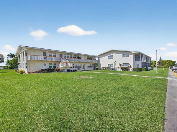 43 Easthampton B, West Palm Beach, FL 33417