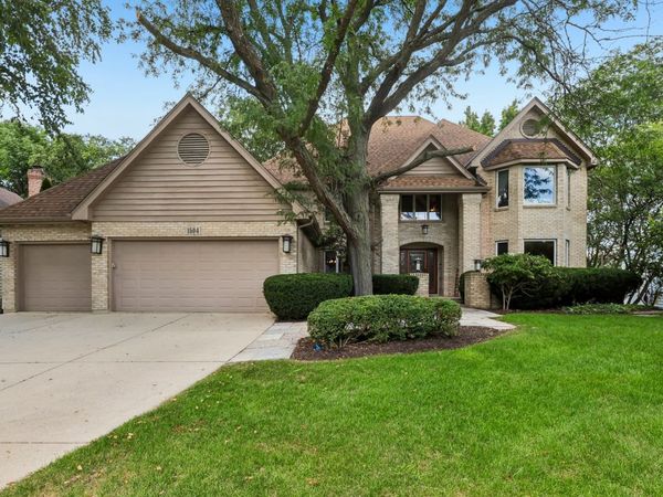 1504 Greenlake Drive, Aurora, IL 60502