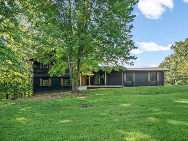2050 Outlaw Rd , Woodlawn, TN 37191