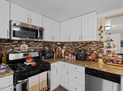 325 Gerdes Avenue, Sun Valley, NV 89433 Photo