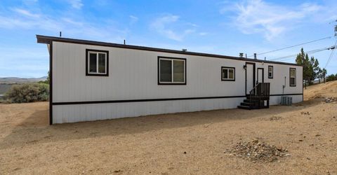 325 Gerdes Avenue, Sun Valley, NV 89433 Photo