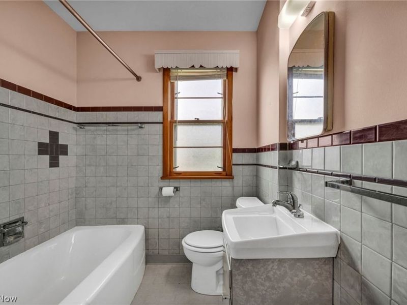 13107 Woodward Boulevard, Garfield Heights, OH 44125 Photo 21