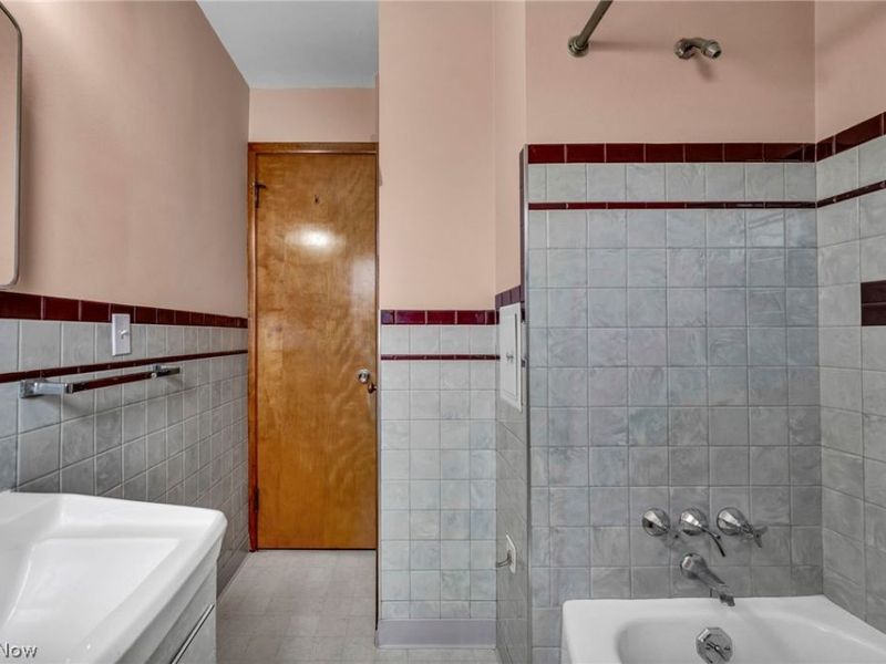 13107 Woodward Boulevard, Garfield Heights, OH 44125 Photo 22