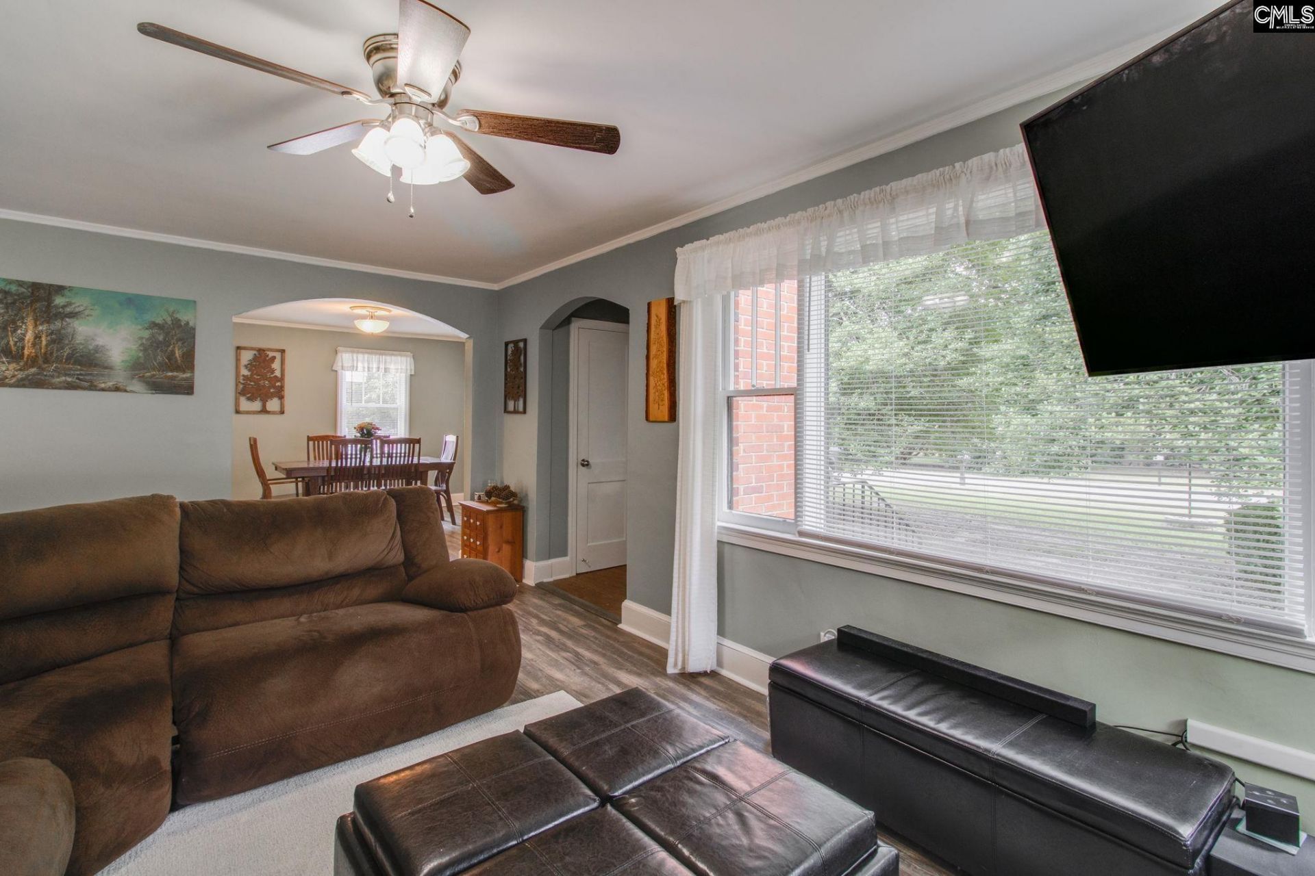 1012 Sherwood Lane  Photo 8