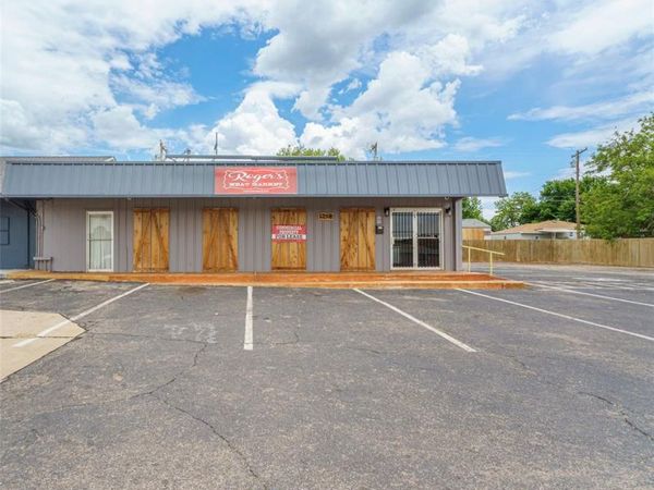 1218 Colorado Avenue, Elk City, OK 73644