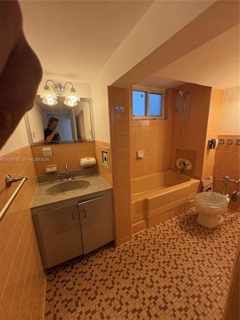 1751 Washington Ave, Unit 1H, Miami Beach, FL 33139 Photo