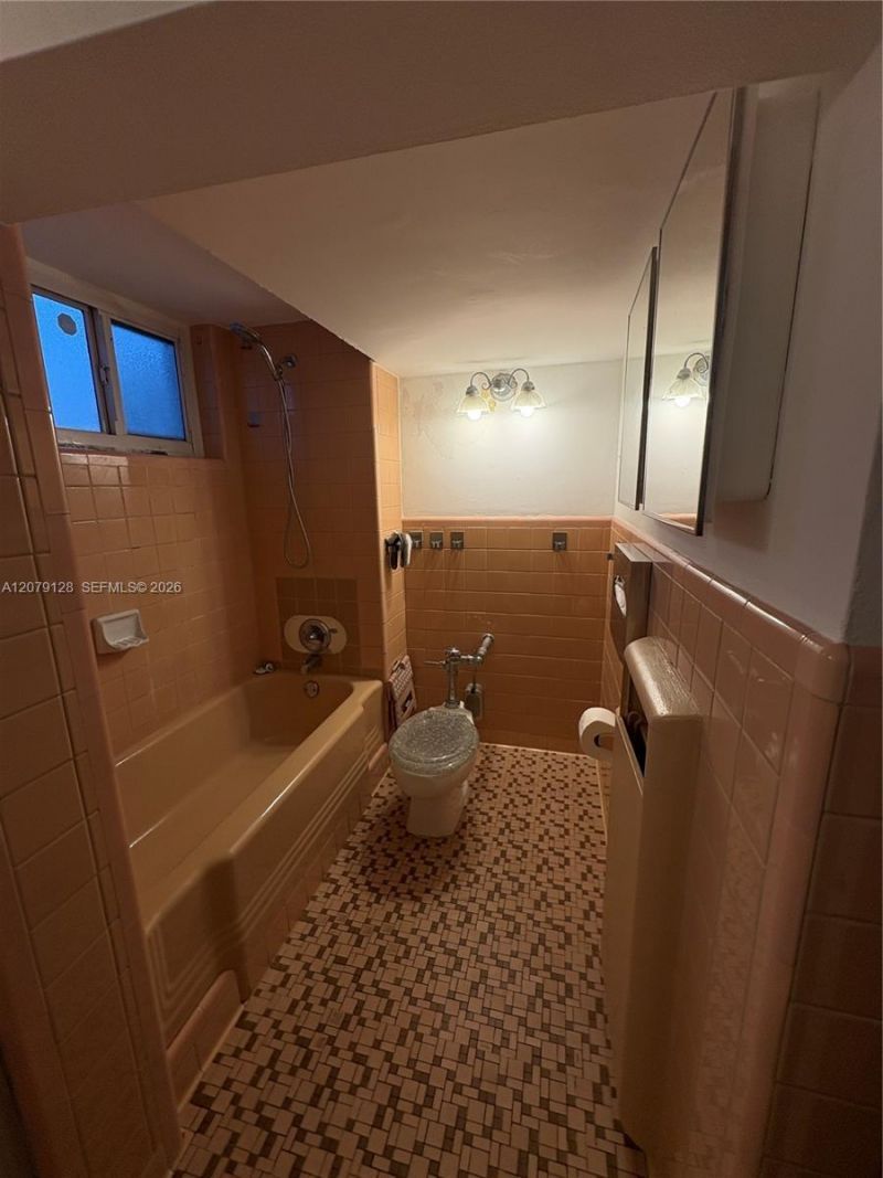 1751 Washington Ave, Unit 1H, Miami Beach, FL 33139 Photo
