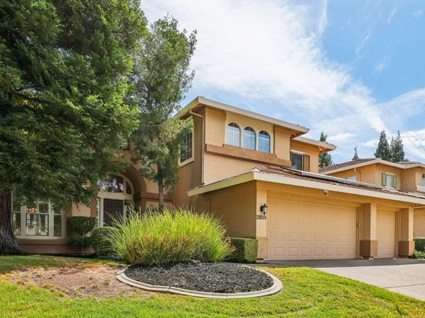 2814 Barret Dr, Roseville, CA 95661