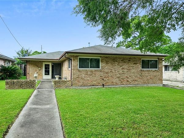 4516 MARQUE Drive , New Orleans, LA 70127