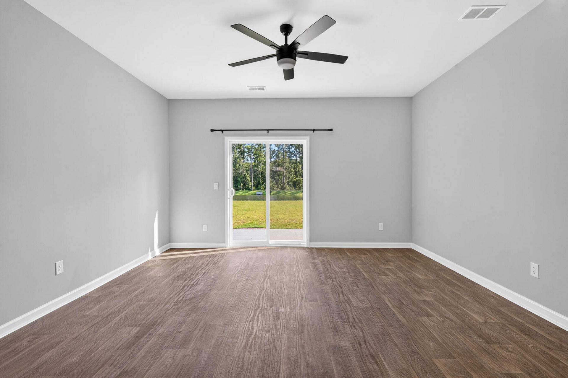 706 Ladywood Photo 10