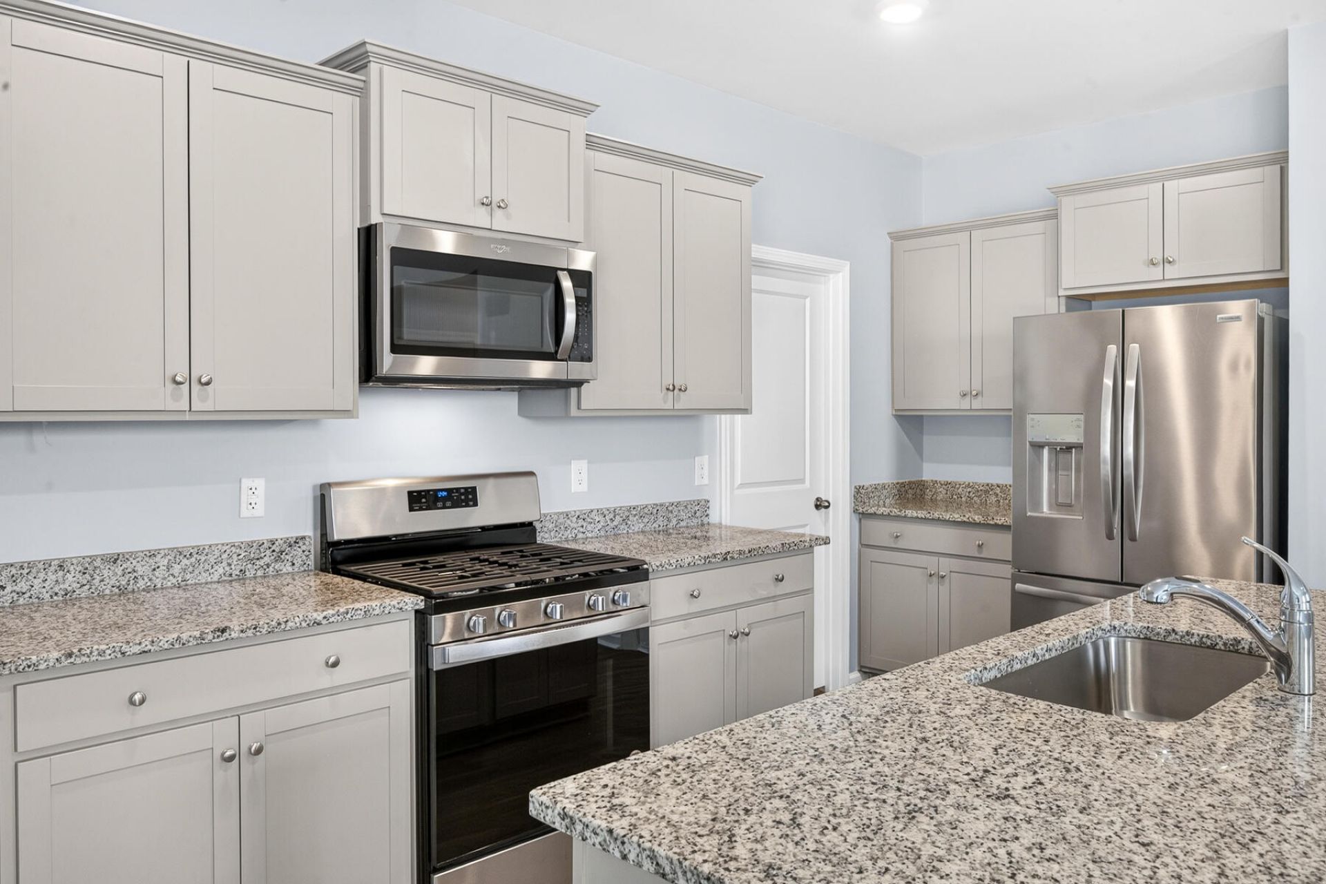 706 Ladywood Photo 23