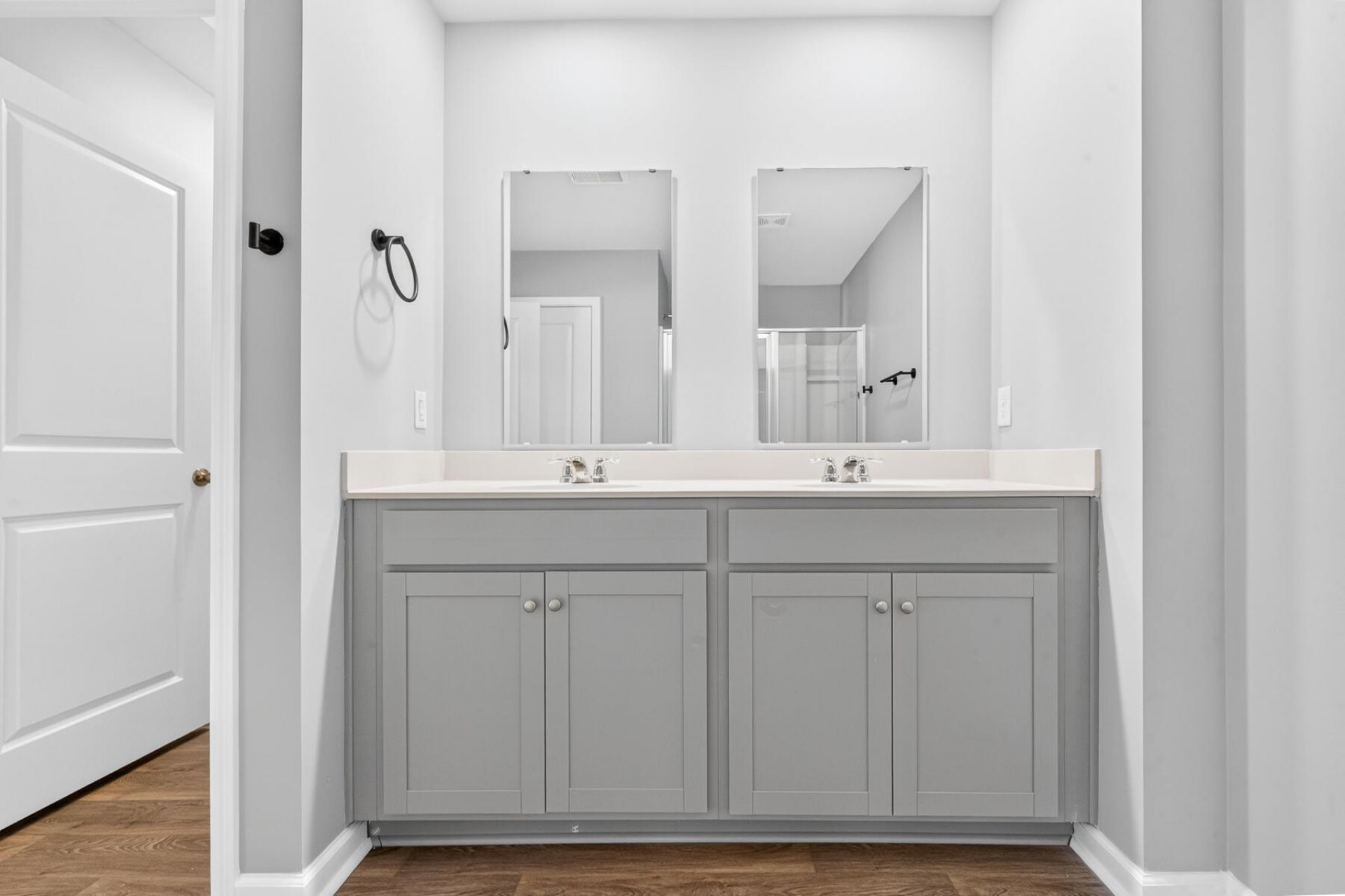 706 Ladywood Photo 39