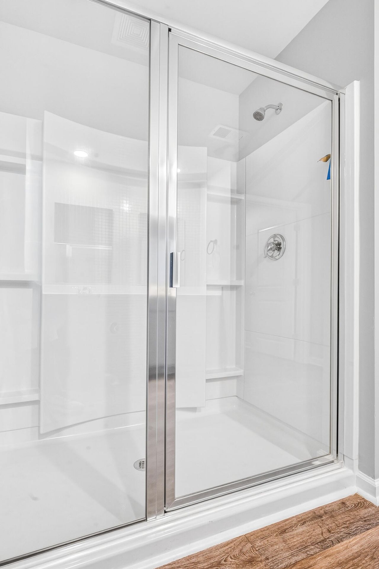 706 Ladywood Photo 40