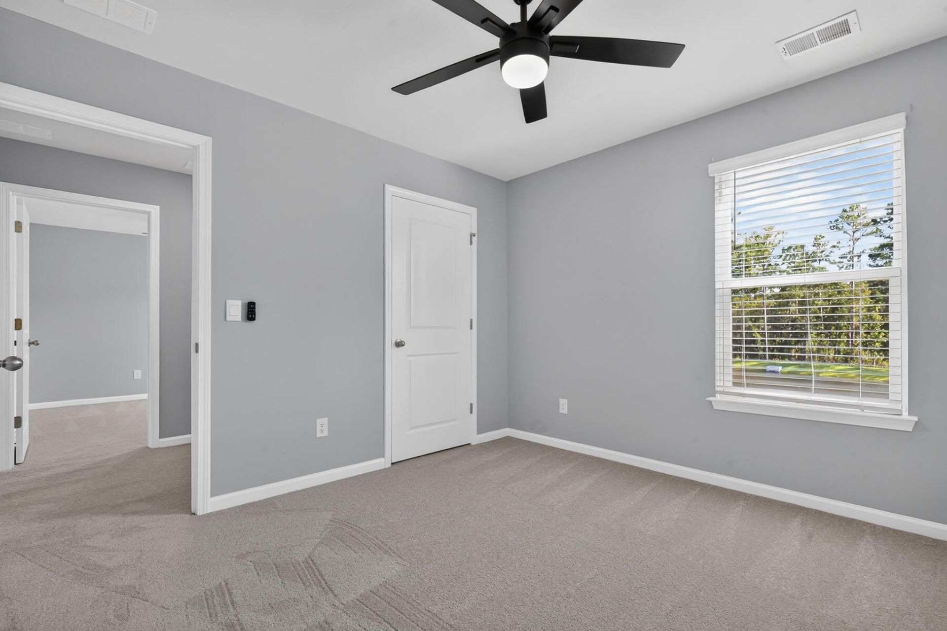 706 Ladywood Photo 45
