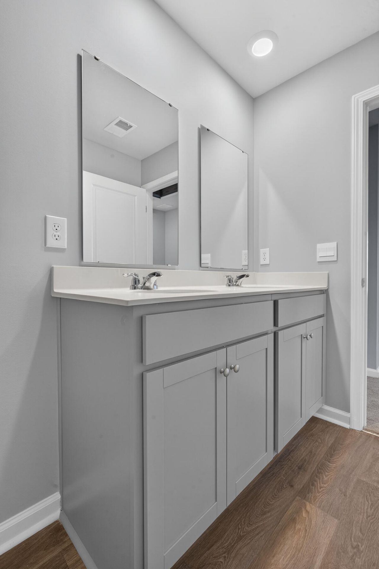 706 Ladywood Photo 48